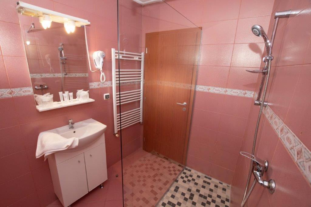 Pensiunea Rasnov Ngoại thất bức ảnh